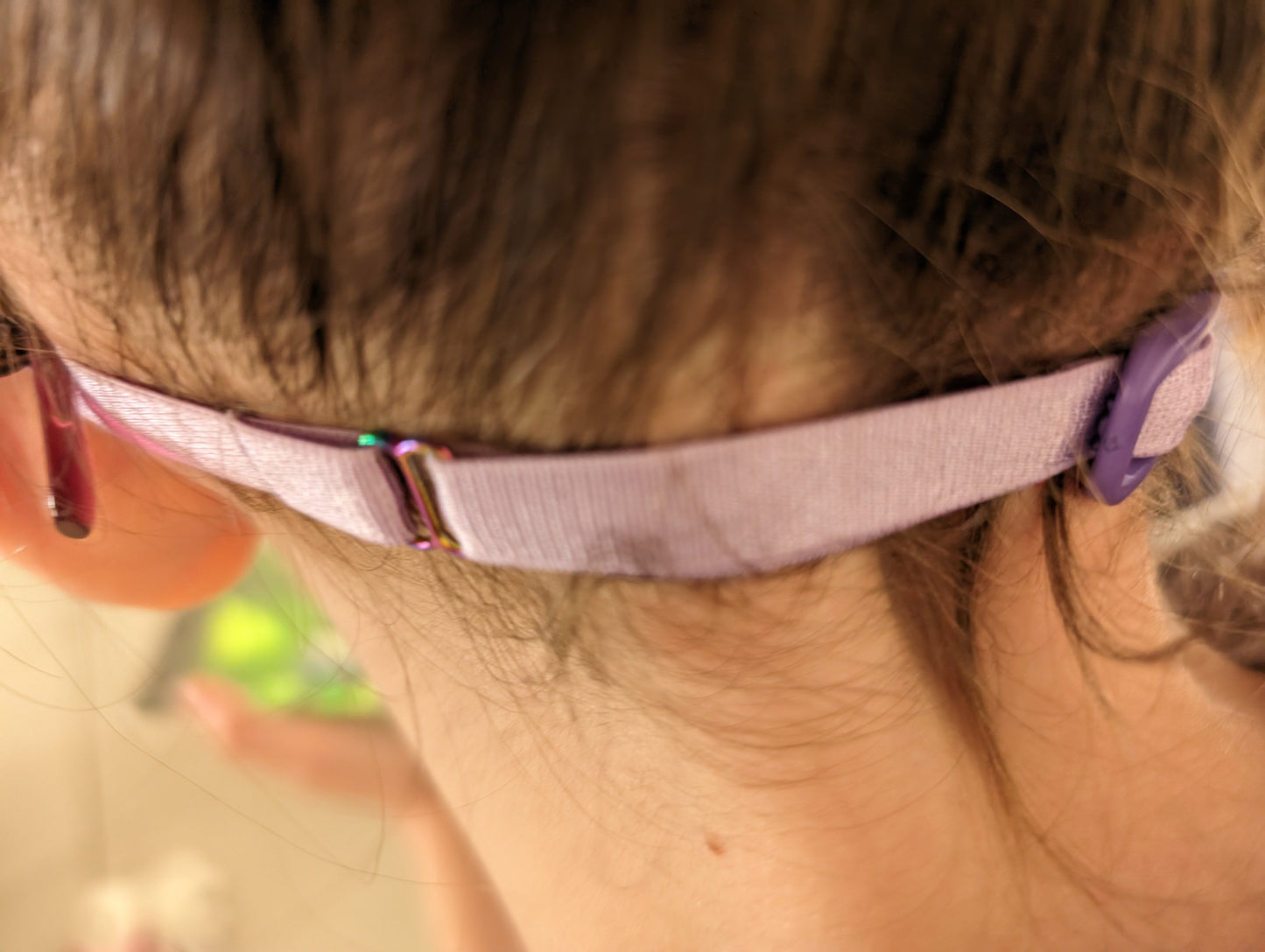 Bandeau antidérapant pour implant cochléaire et prothèses auditives pour fille 10 mm de large couleur légèrement brillante