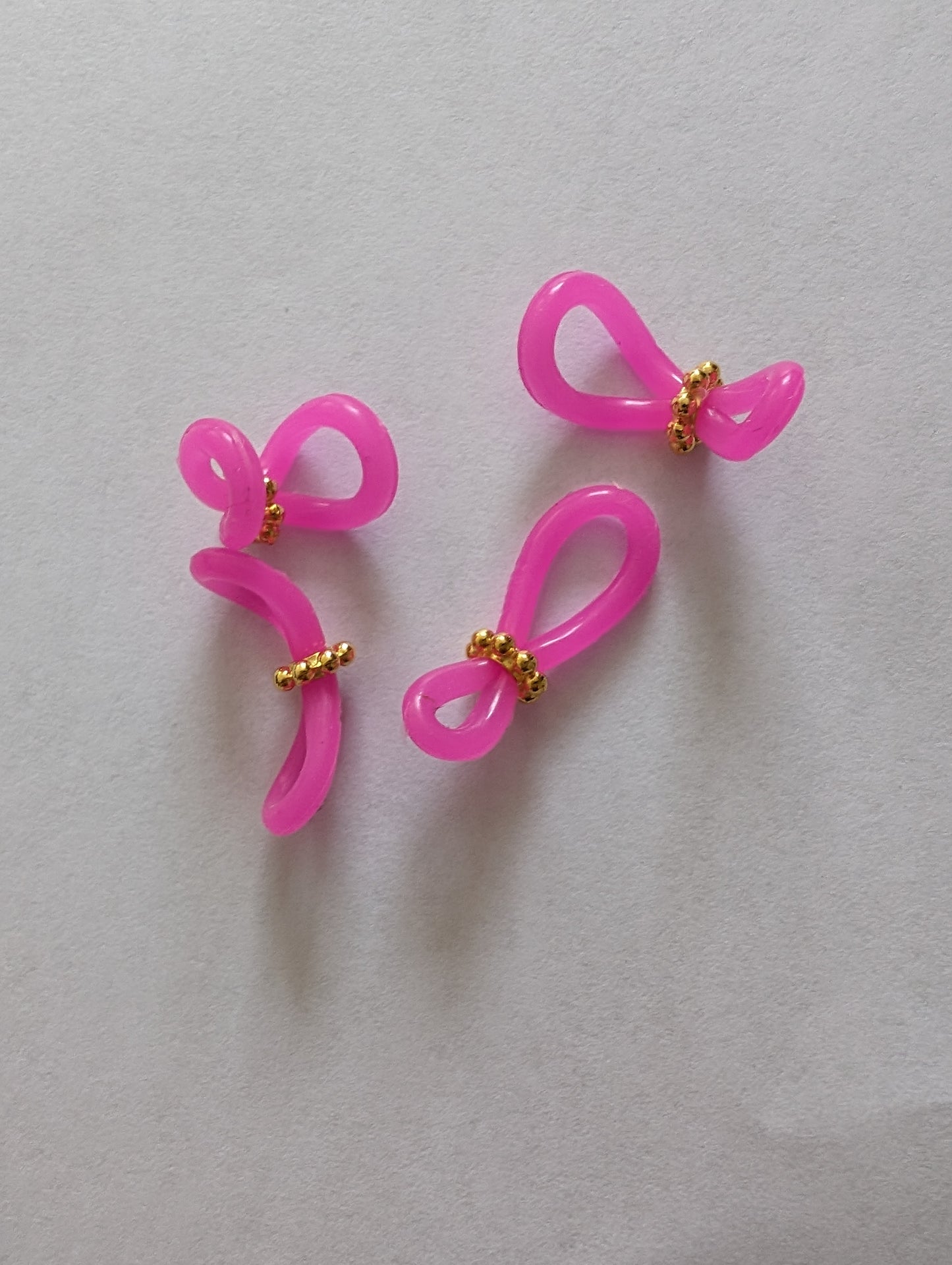 Accessoires fixation implants et prothèses pour les lunettes