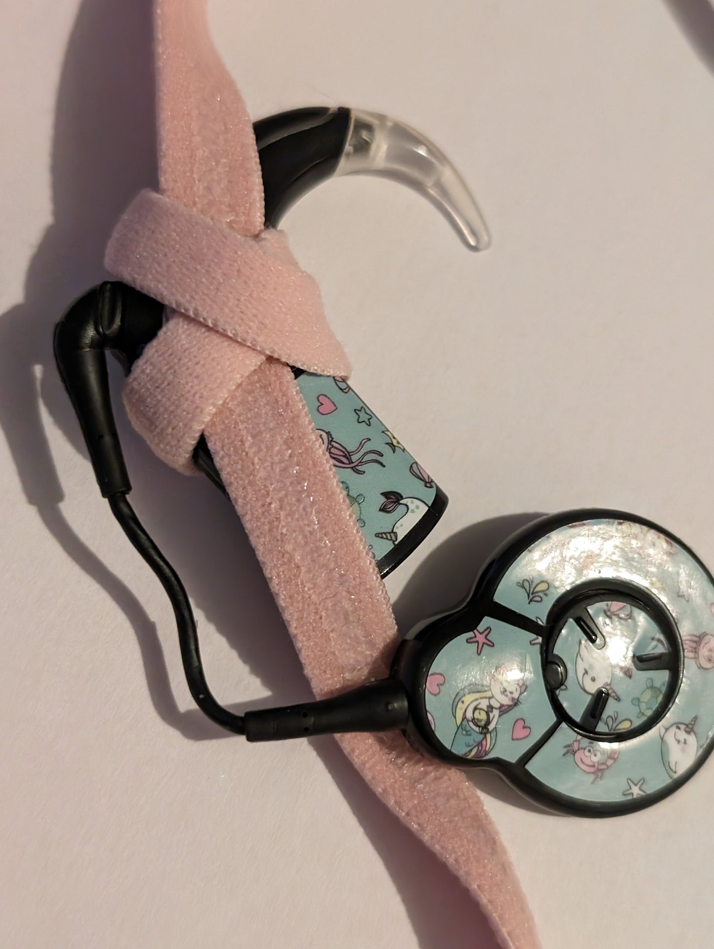 BANDEAU SPORT ANTIDERAPANT POUR IMPLANT COCHLEAIRE ET PROTHESES AUDITIVES POUR ENFANT