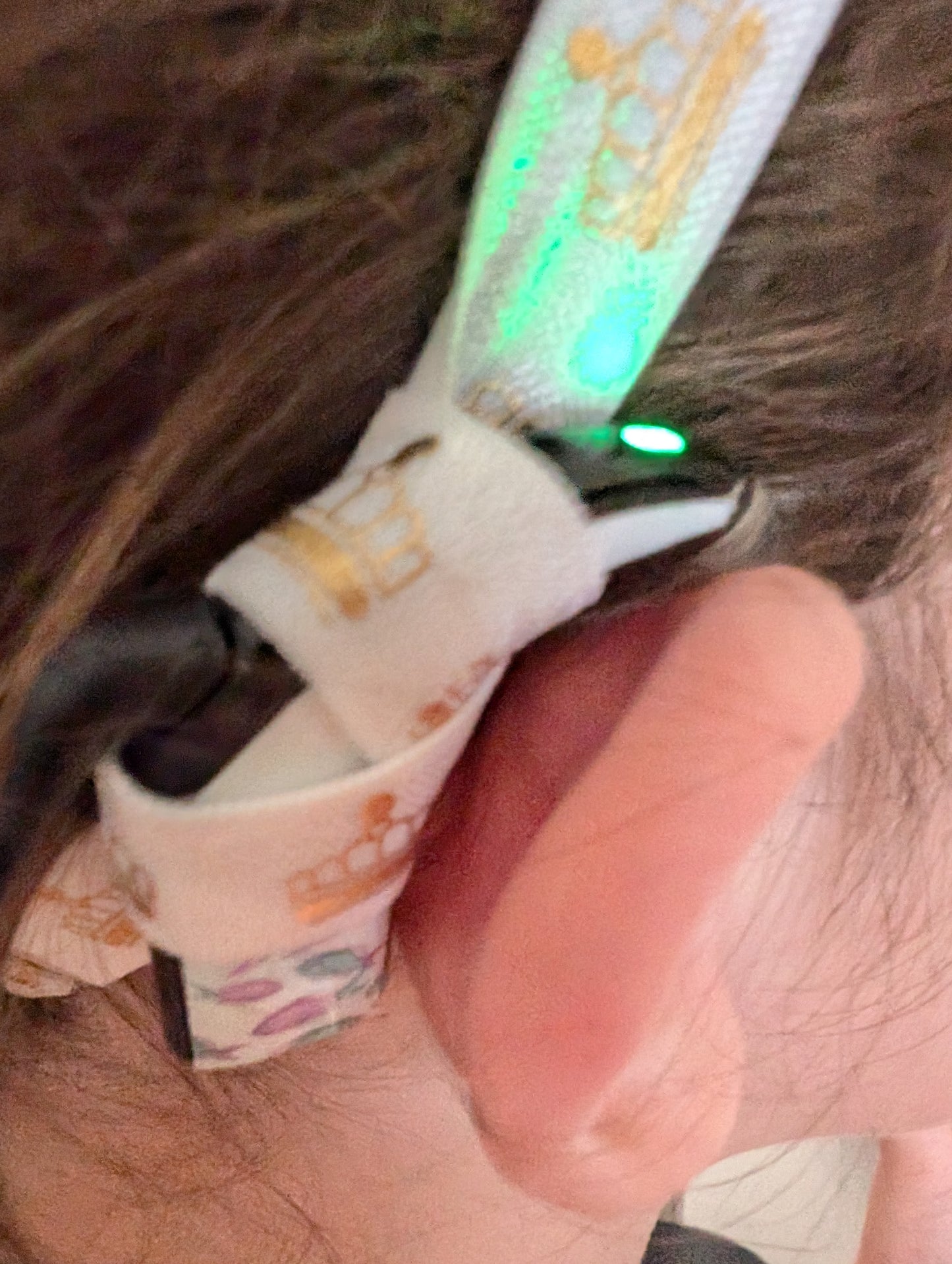 Bandeau réglable pour implant cochléaire et prothèse auditive serre tête anti perte