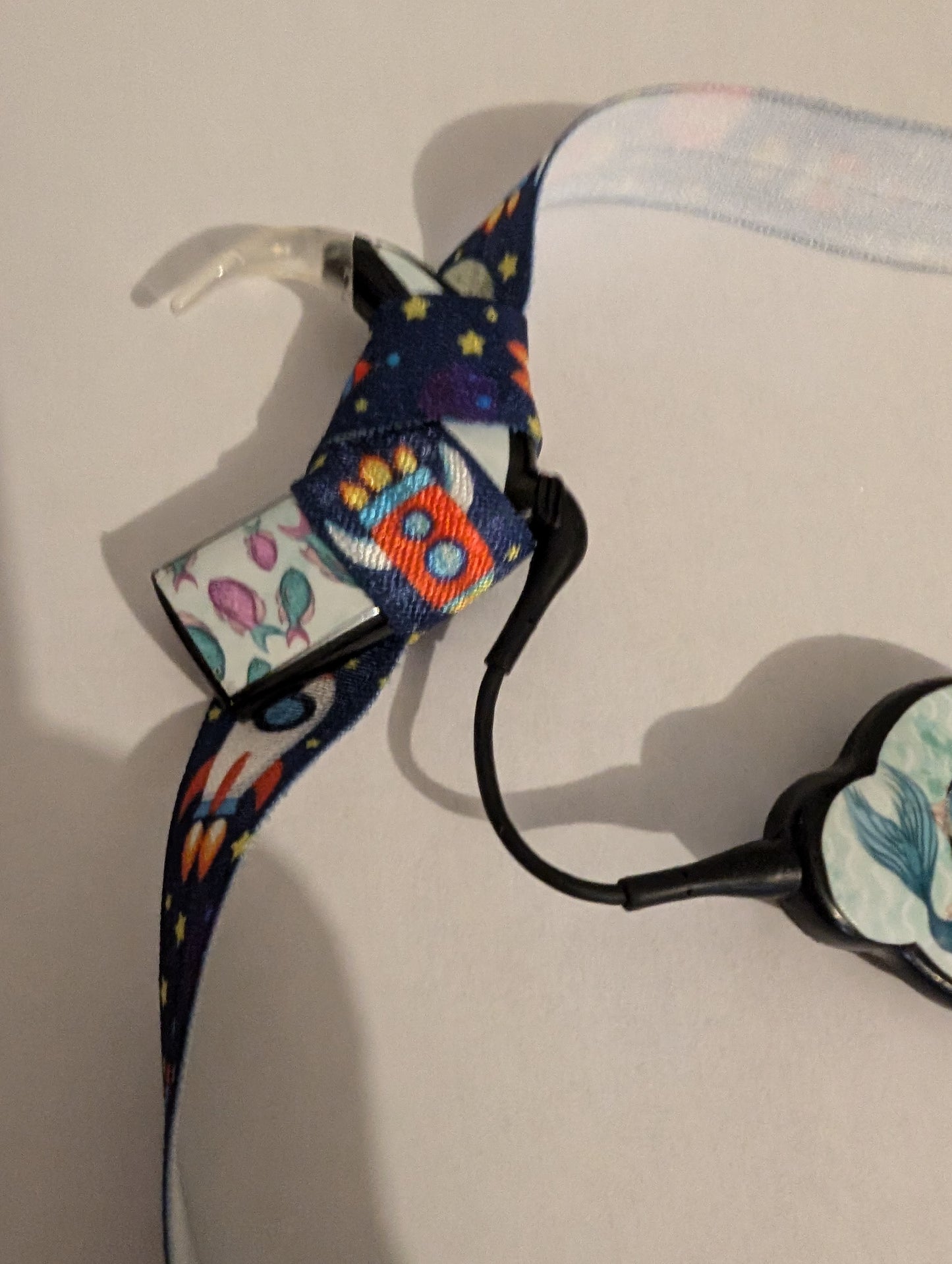 Bandeau maintien implant cochléaire et prothèses auditives pour garçon - Bretelles d oreilles - Securite enfant anti perte pour protheses