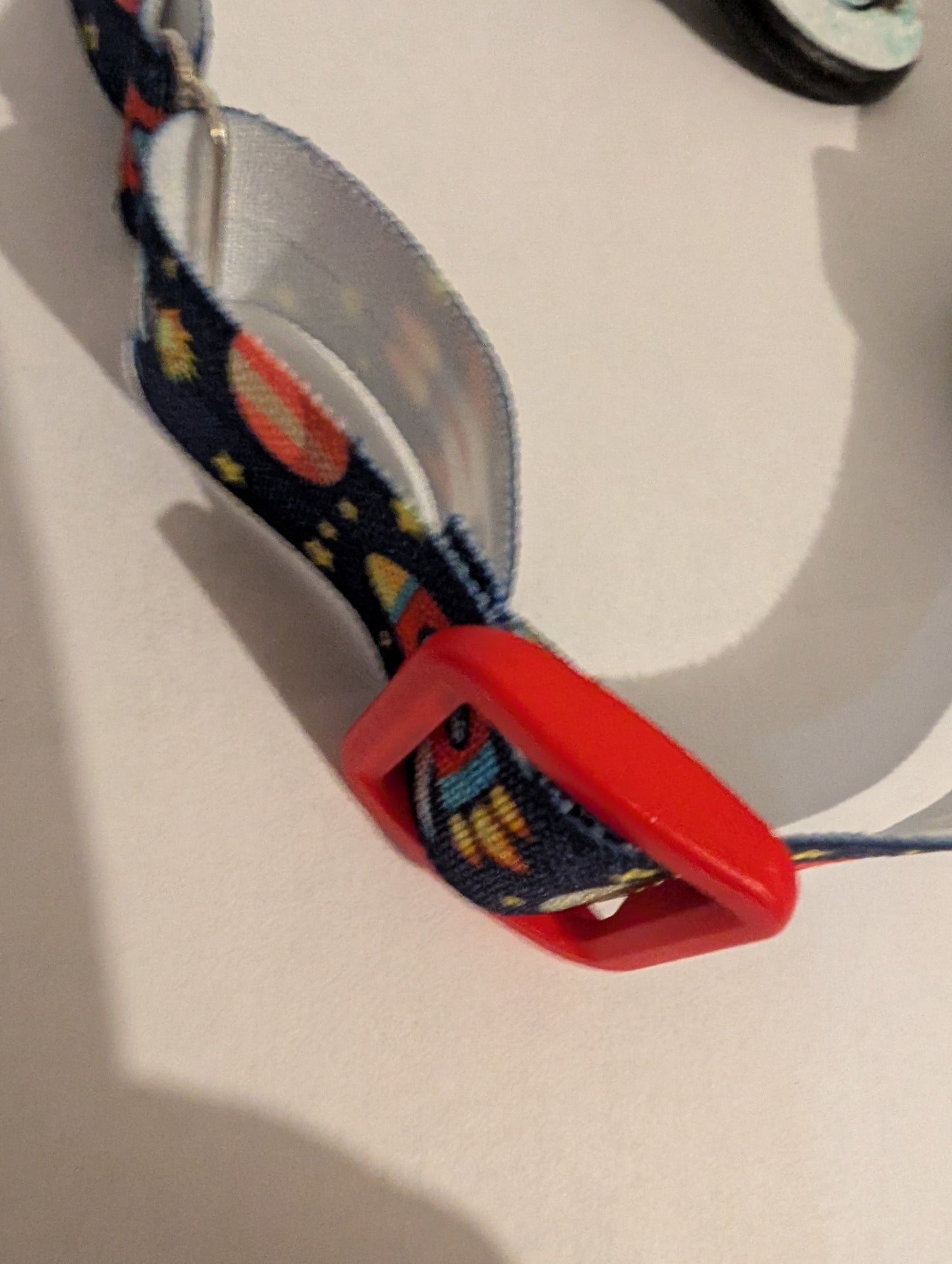 Bandeau maintien implant cochléaire et prothèses auditives pour garçon - Bretelles d oreilles - Securite enfant anti perte pour protheses