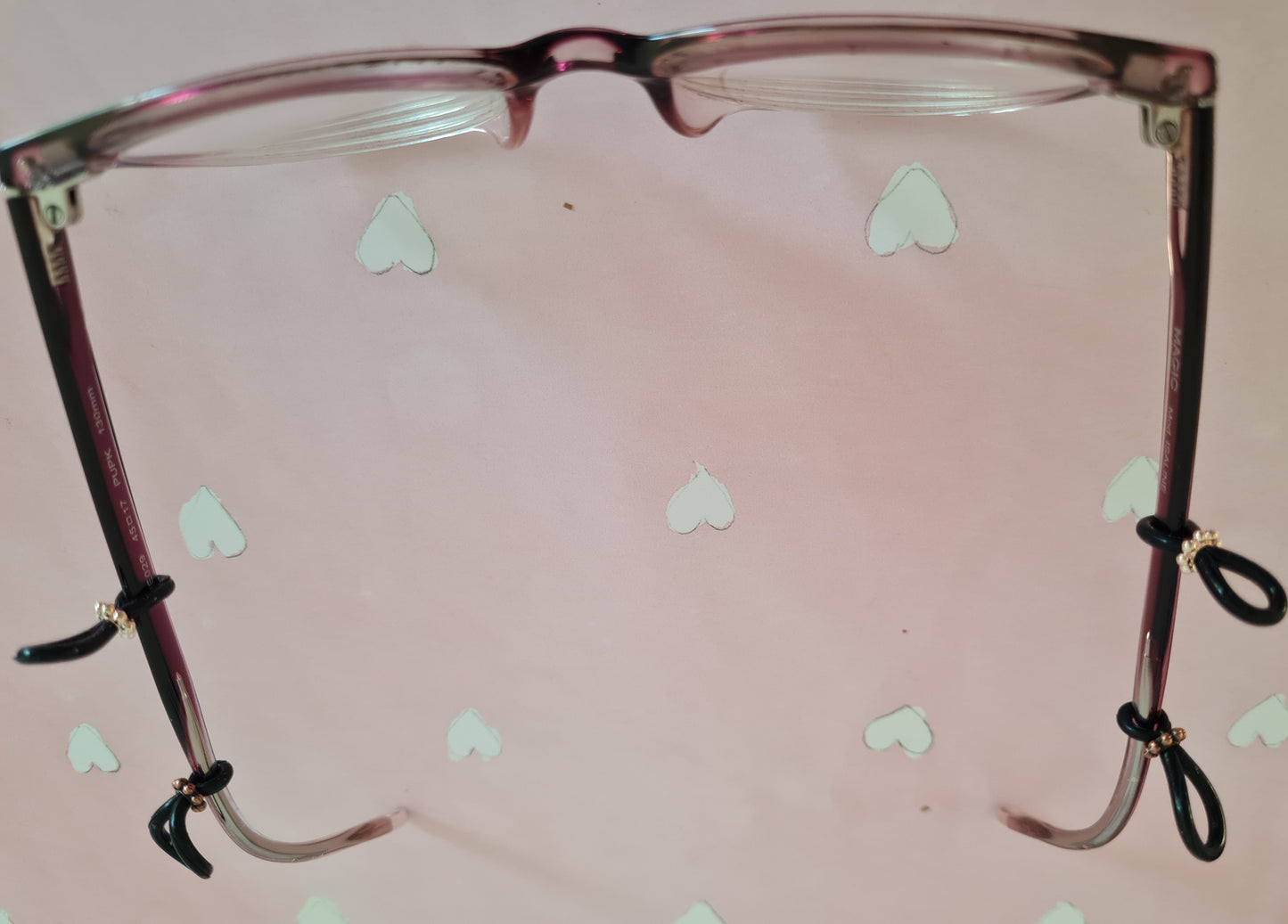 Accessoires fixation implants et prothèses pour les lunettes