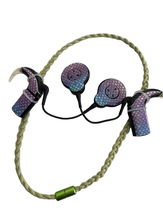 Bandeau tressé pour implants cochleaires et protheses auditives