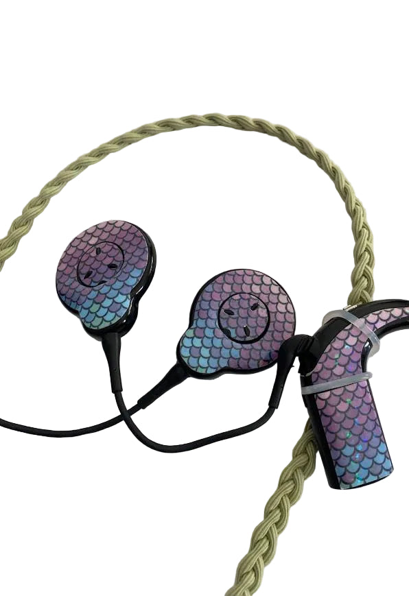 Bandeau tressé pour implants cochleaires et protheses auditives