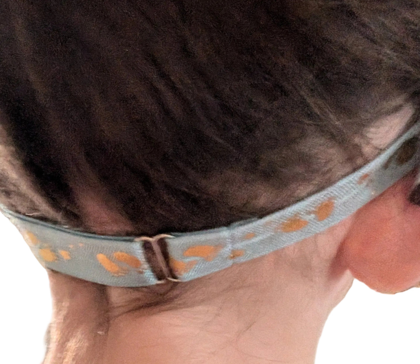 Bandeau réglable  pour implant cochléaire et prothèses auditives