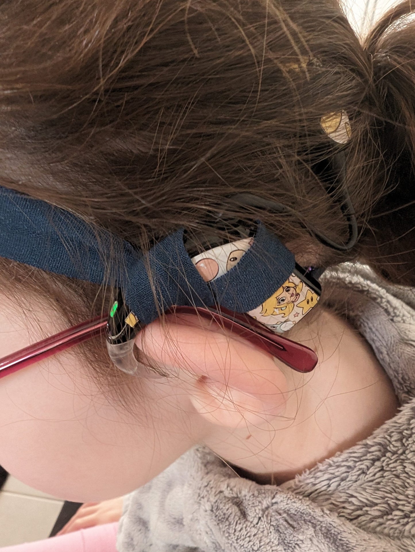 Bandeaux ajustable uni pour implant cochleaire et aide auditive coloris mat