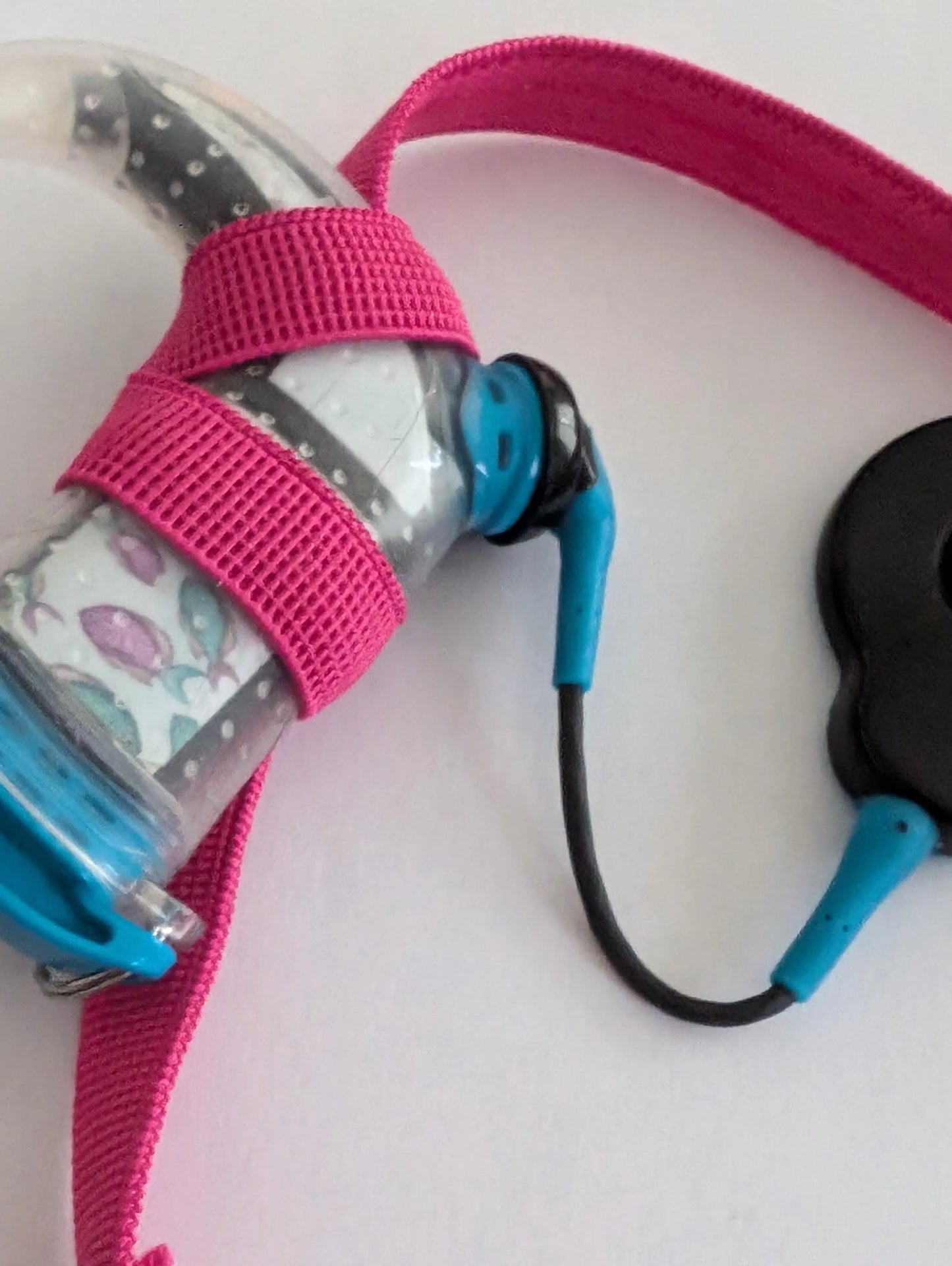 Bandeau antiderapant ajustable pour kit eau implant cochleaire spécial natation